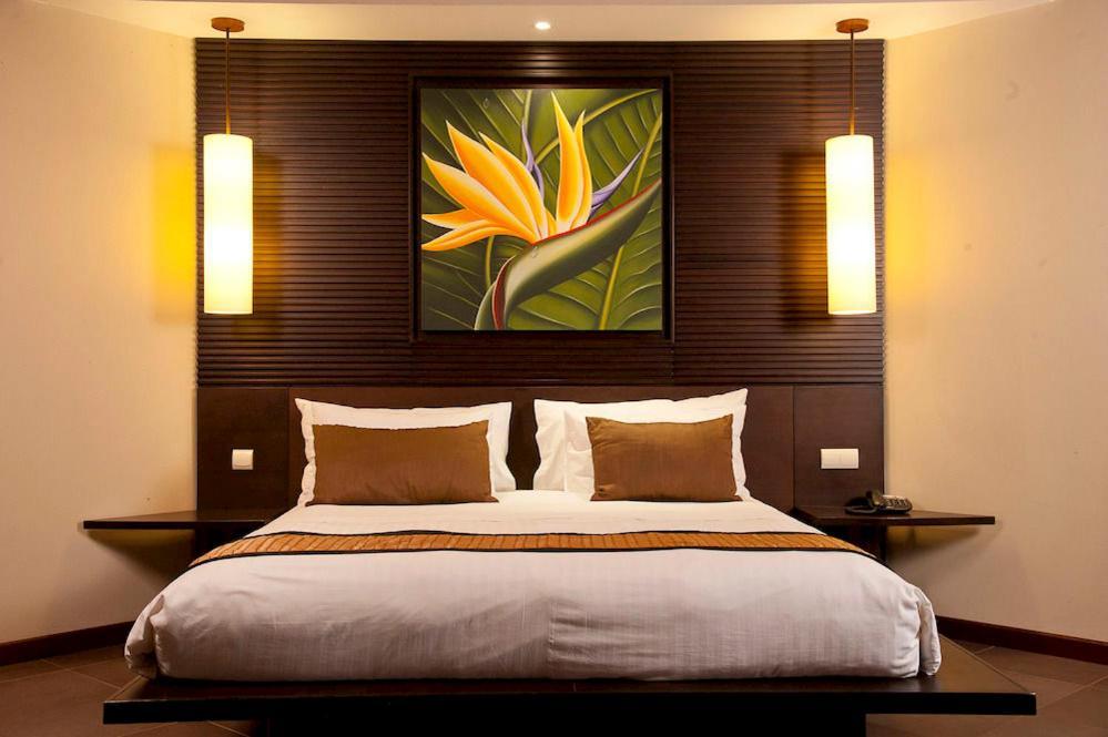 Hotel Tieti Poindimié 外观 照片