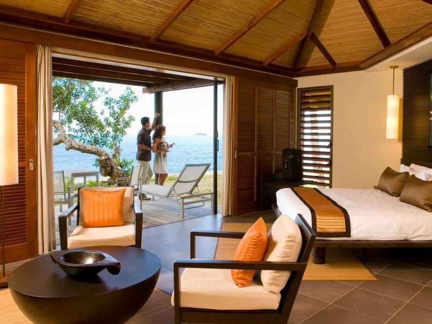 Hotel Tieti Poindimié 外观 照片