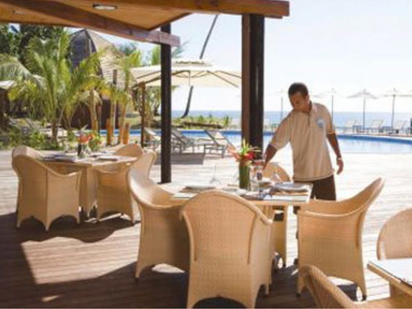 Hotel Tieti Poindimié 外观 照片