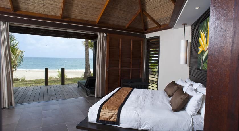 Hotel Tieti Poindimié 外观 照片