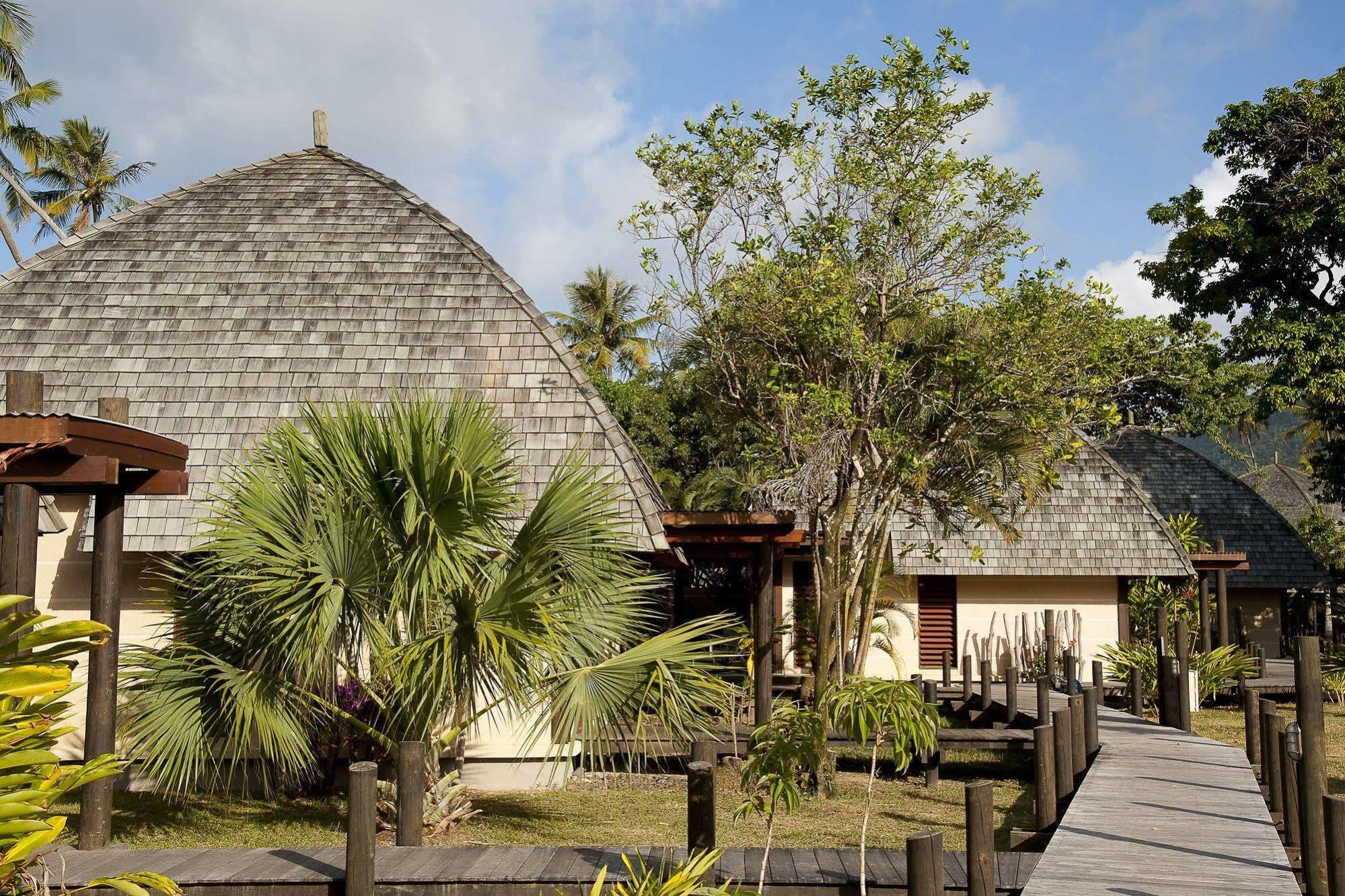 Hotel Tieti Poindimié 外观 照片